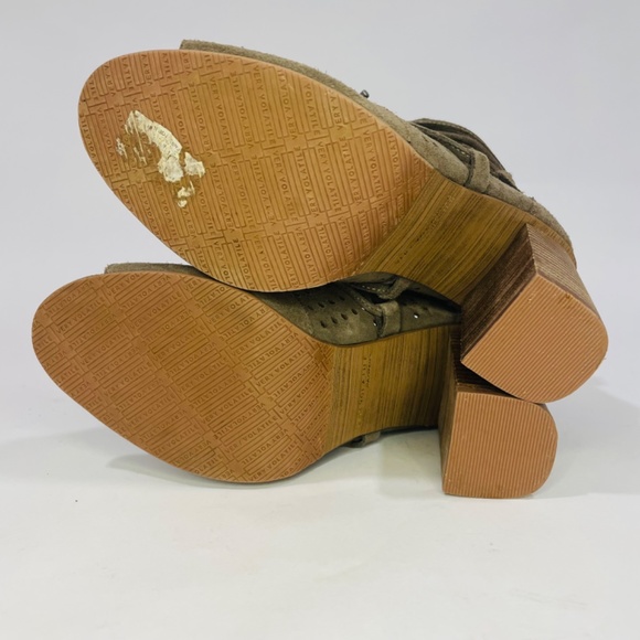Very Volatile Booties Taupe Suede Open Toe Chunky Heel Boots Size 8 - Picture 8 of 11
